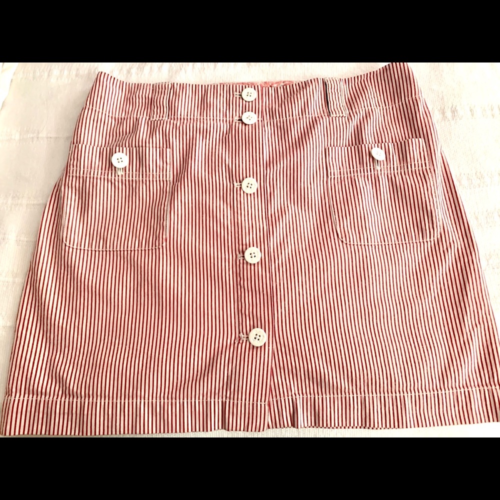 Vineyard Vines white/red stripe skirt